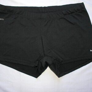 Nike Fit Dry Shorts Women's Size Xl(16/18) Black Form Fitted